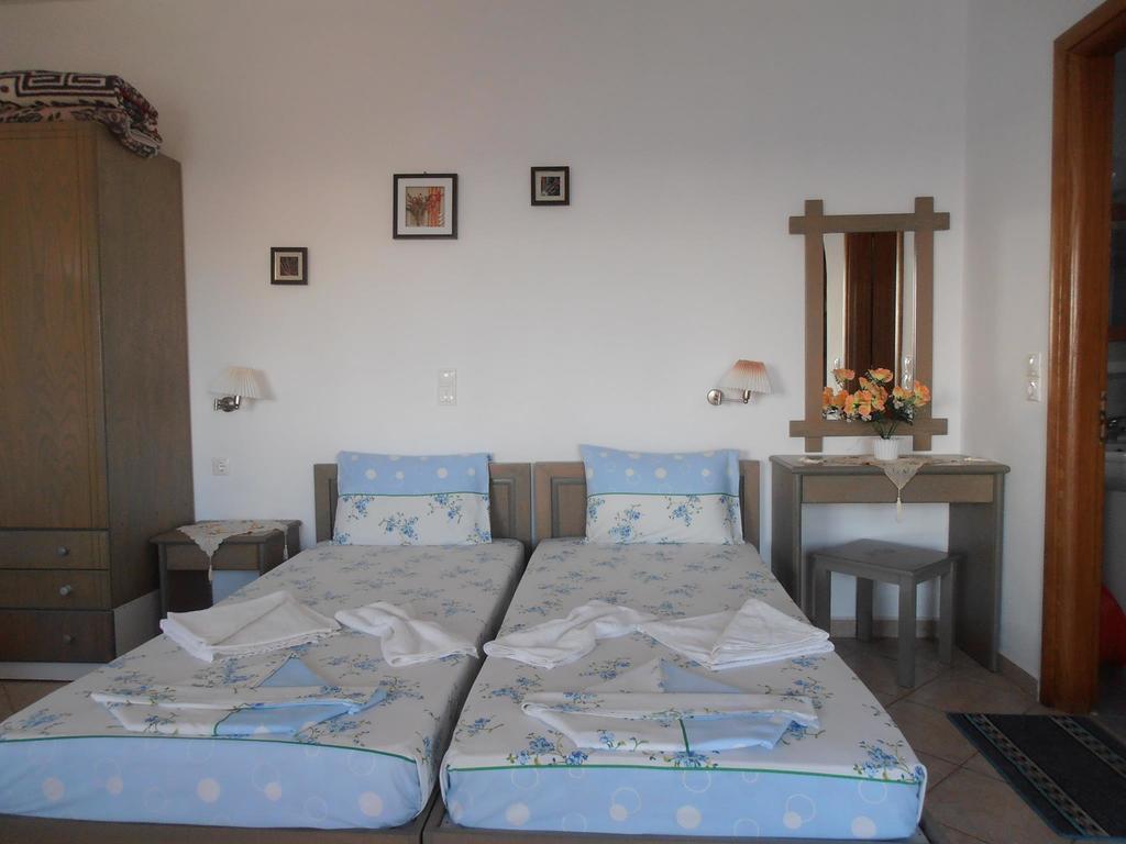 Iliovasilema Village Donousa Zimmer foto